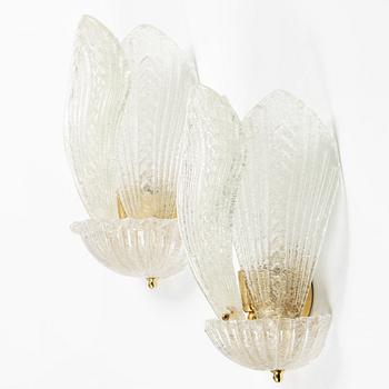 A pair of contemporary wall lamps, Italy.