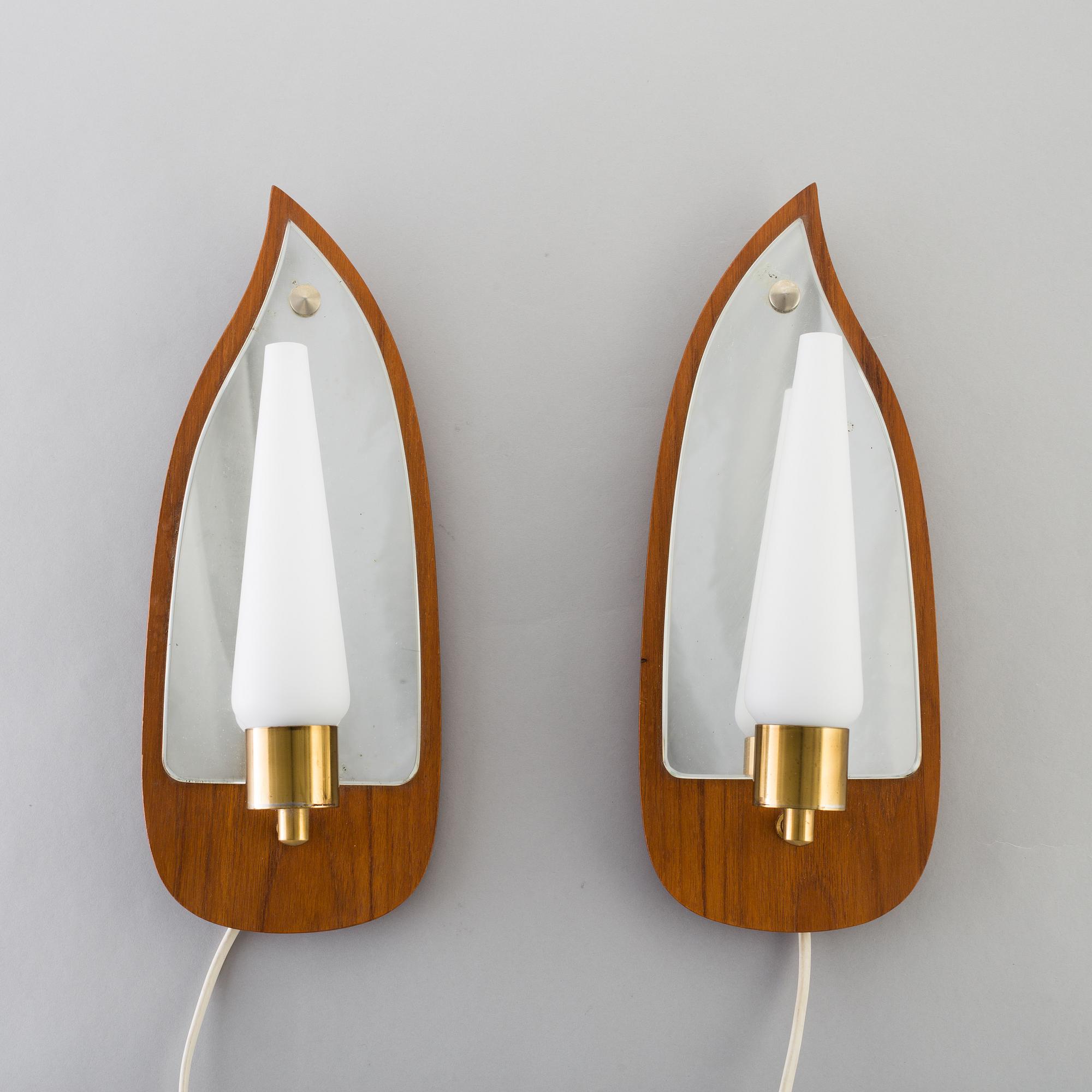 A pair of 1960s wall lights.