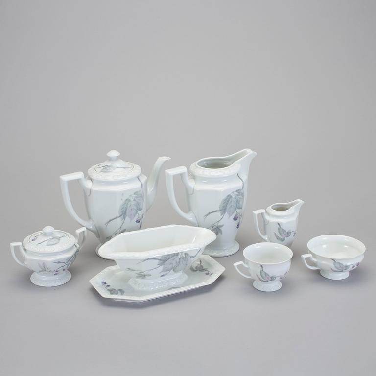 MAT- och KAFFESERVIS, 87 delar, porslin, "Maria Björnbär". Rosenthal.