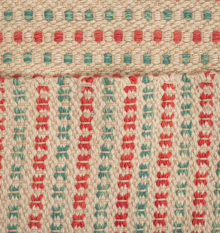 Matto, flat weave, ca 334,5-337,5 x 296-300,5 cm, Sweden/Finland first half of the 20th century.