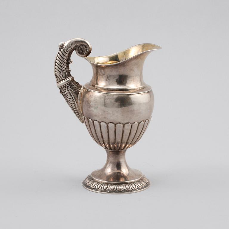 KANNA, silver, Gustaf Folcker, Stockholm, Empire, 1829, vikt 239 gram.