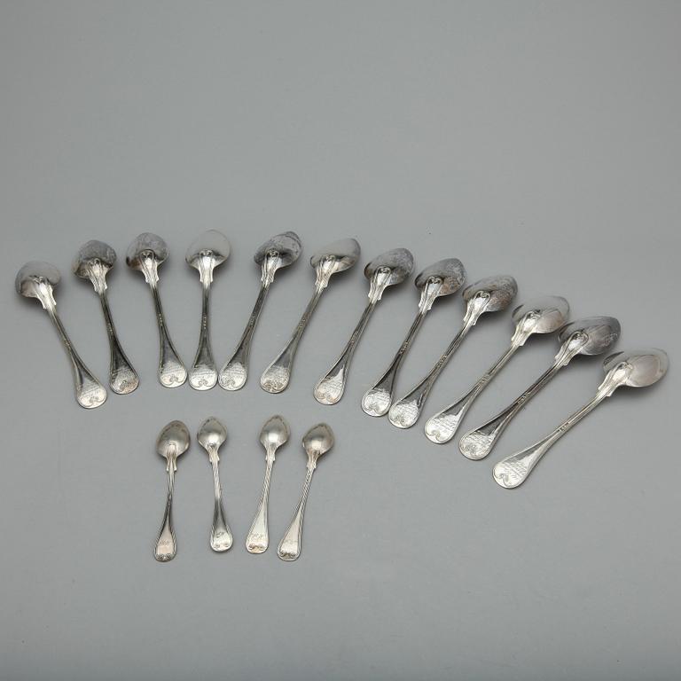 BESTICKPARTI, ca 95 delar, silver, mest Sverige och 1900-tal. Tot ca 3000 gram.