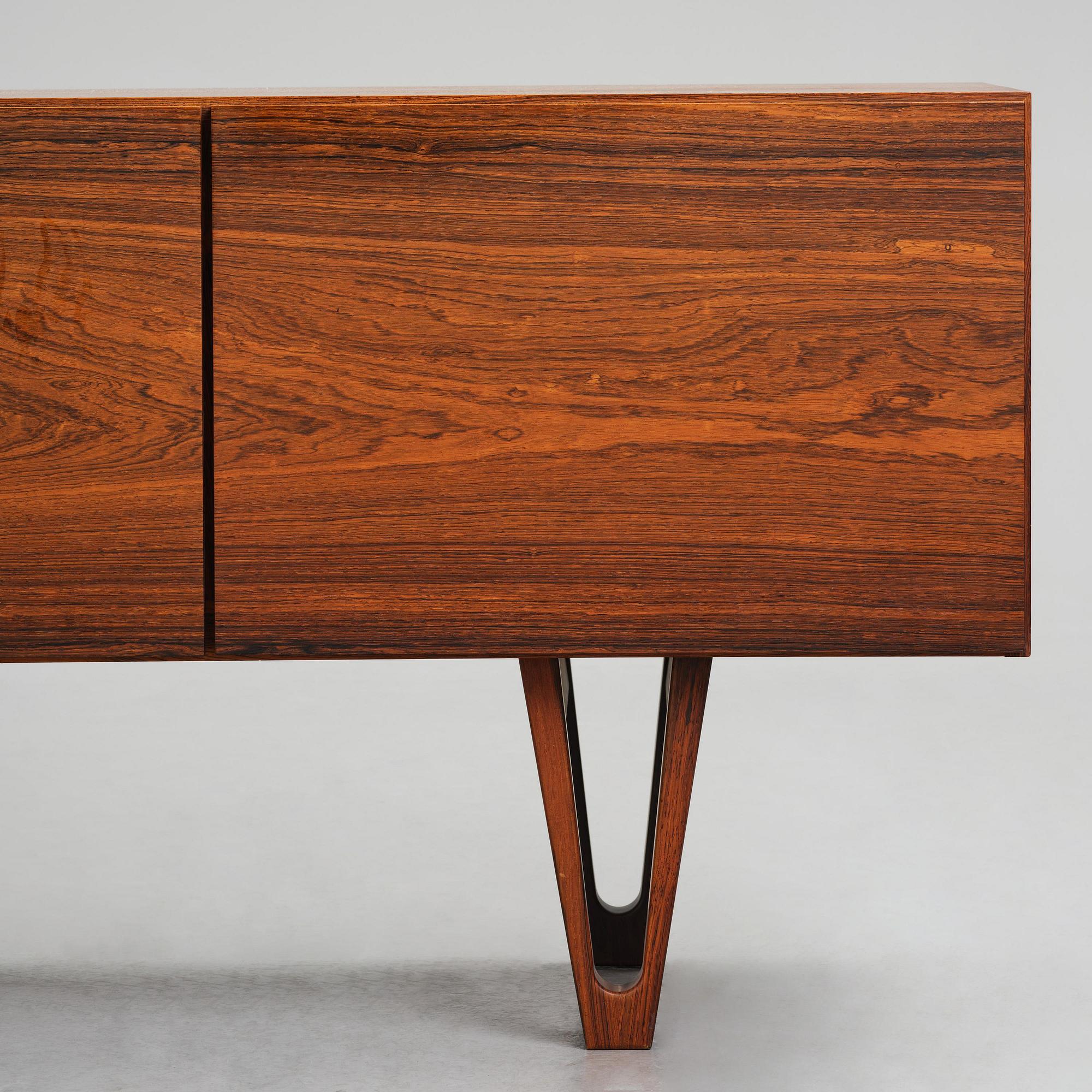 Ib Kofod-Larsen, a rosewood veneered sideboard model "501" from the "Ib 500" series, Seffle Möbelfabrik, Sweden, 1960s.