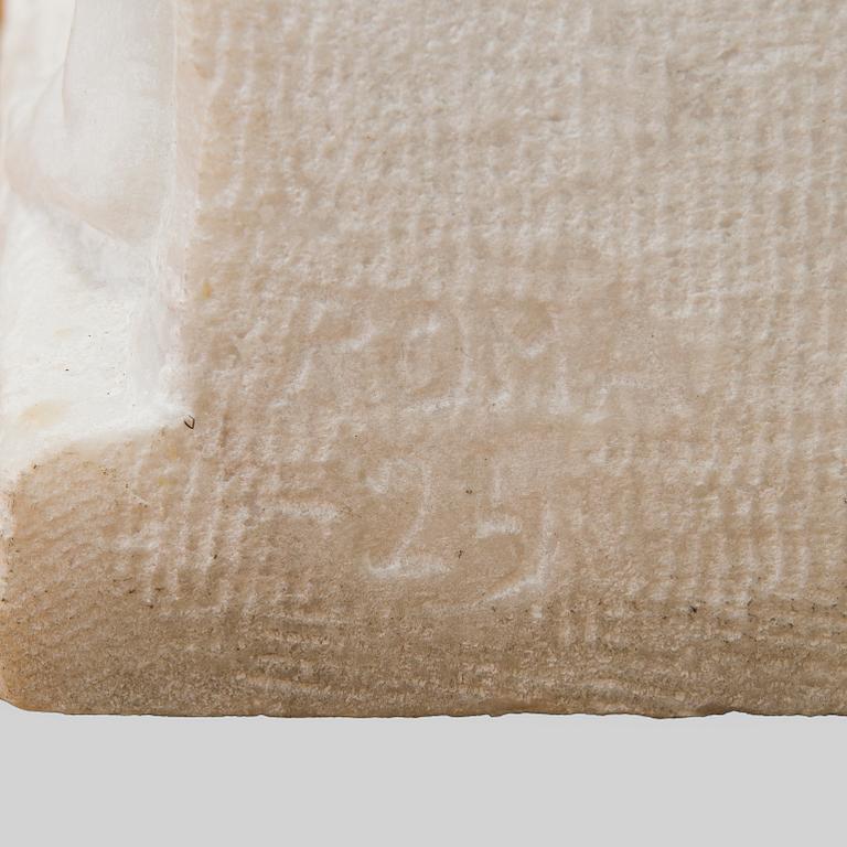 Oskar Raja-aho, Standing man.