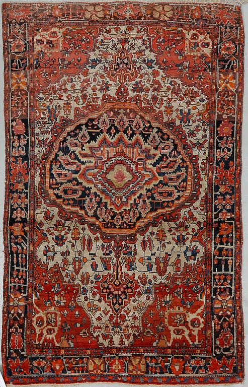 MATTA, antik/semiantik orientalisk. Ca 186x115 cm.