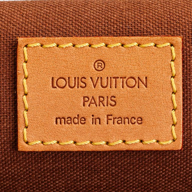 Louis Vuitton, a Monogram 'Bosphore Messenger PM' bag.