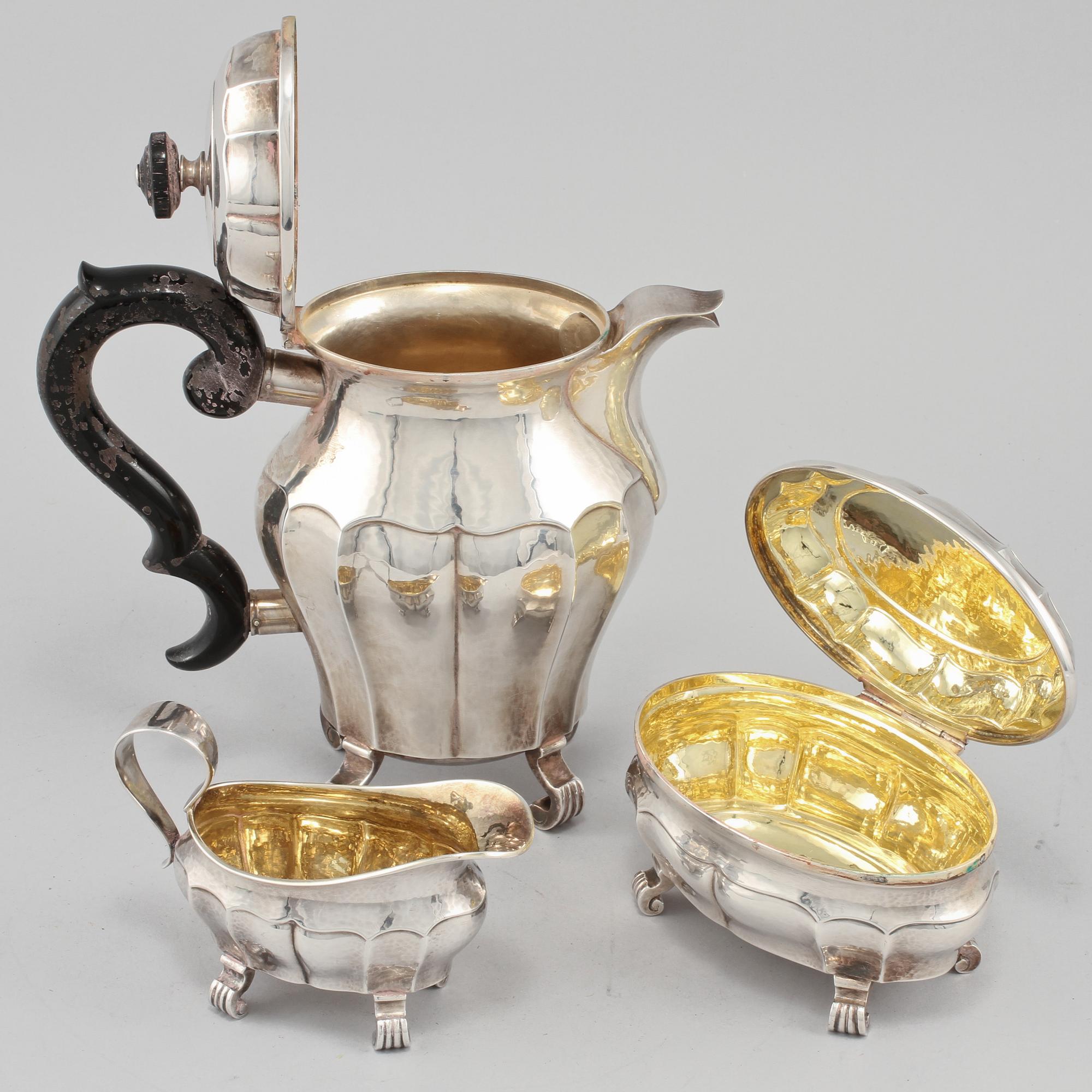 KAFFESERVIS, tre delar, silver, GAB, Stockholm, 1933, 1939, 1935. Vikt 920 gram.