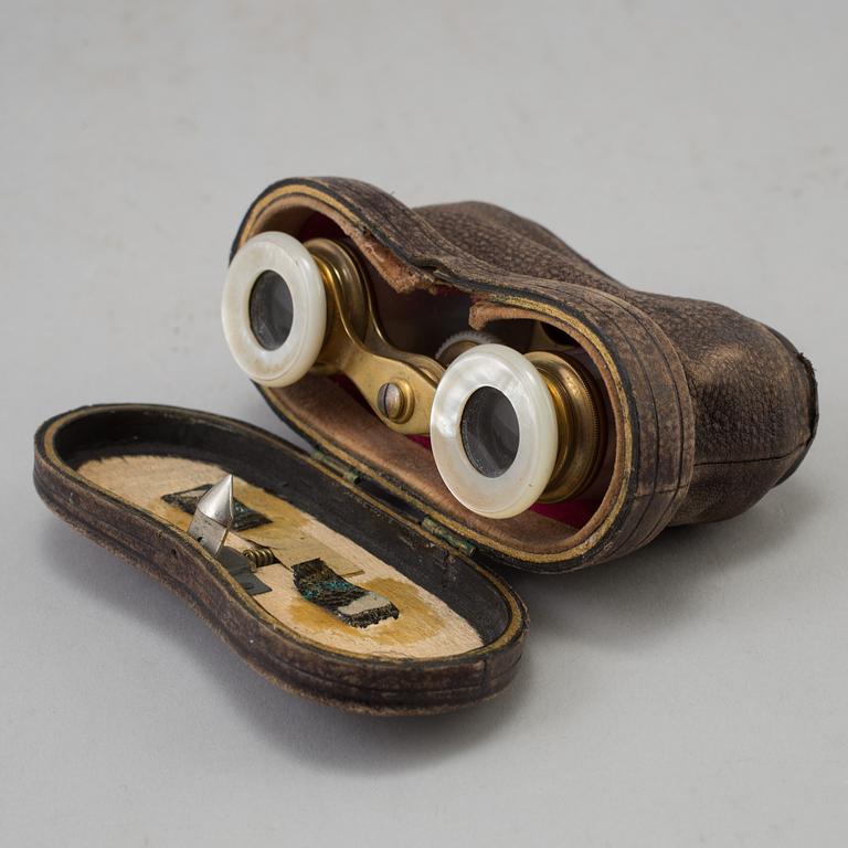 TEATERKIKARE, tidigt 1900-tal.