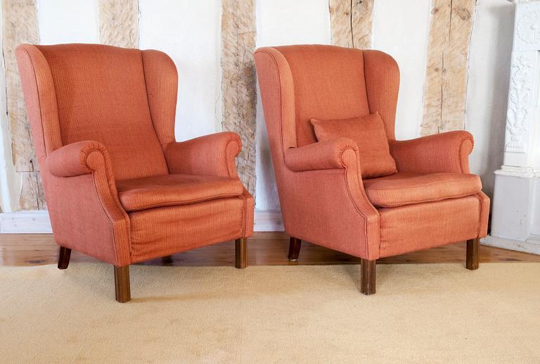 A PAIR OF ARMCHAIRS,