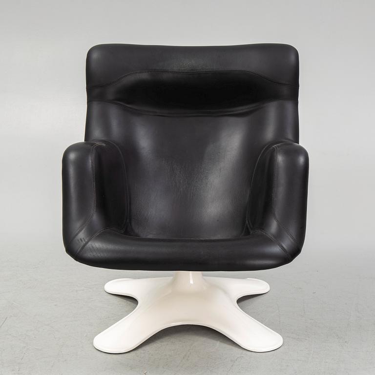 Yrjö Kukkapuro, a "Karuselli" armchair with ottoman, "Karuselli", Avarte, Finland post 1980.