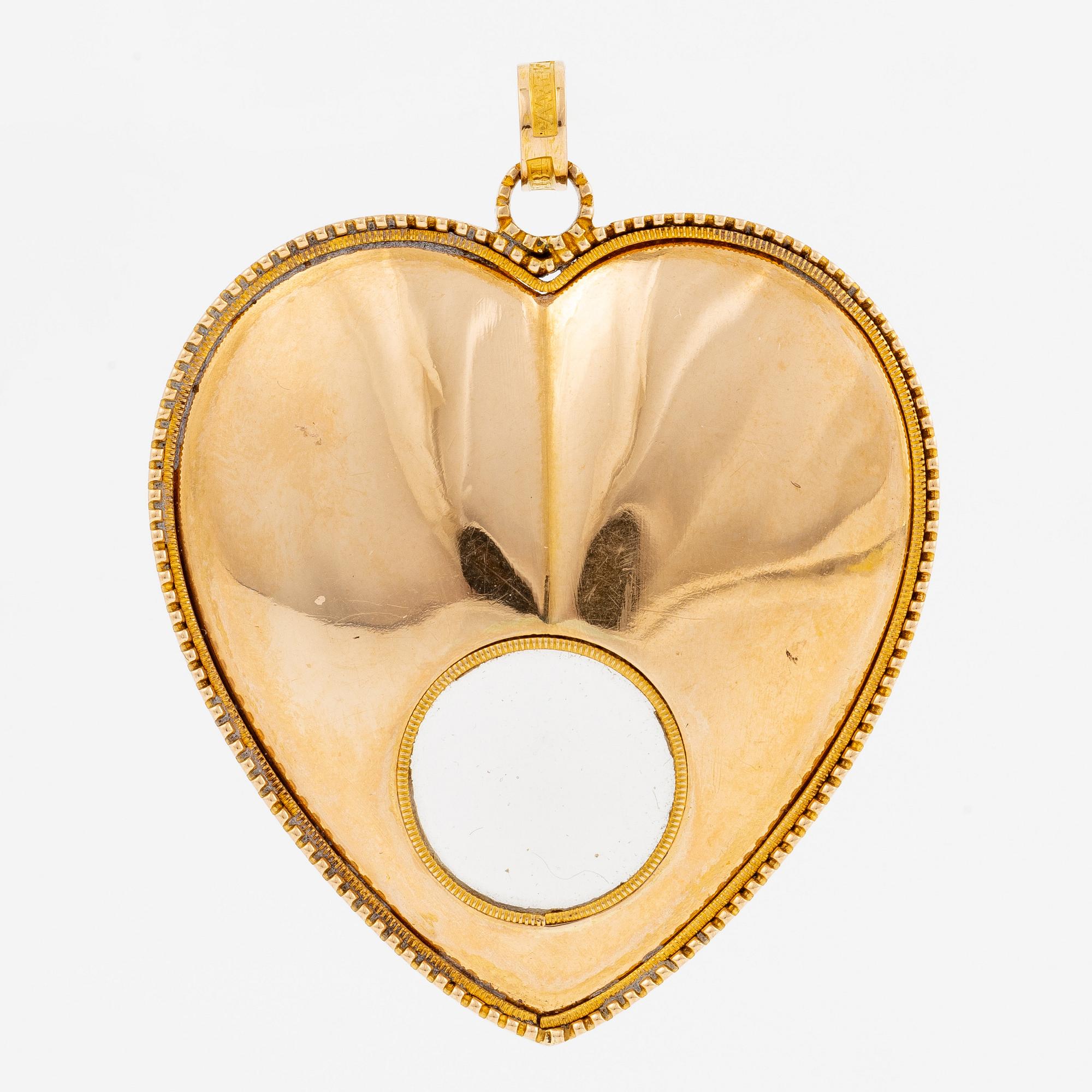Heart locket, 18K gold with glass.