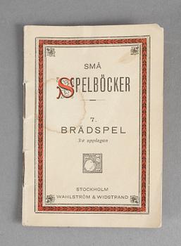 BRÄDSPELSMARKER/BACKGAMMON, 15 + 15 delar, 1800-tal.