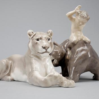 FIGURINER, 2st, porslin, Danmark, 1900-tal.