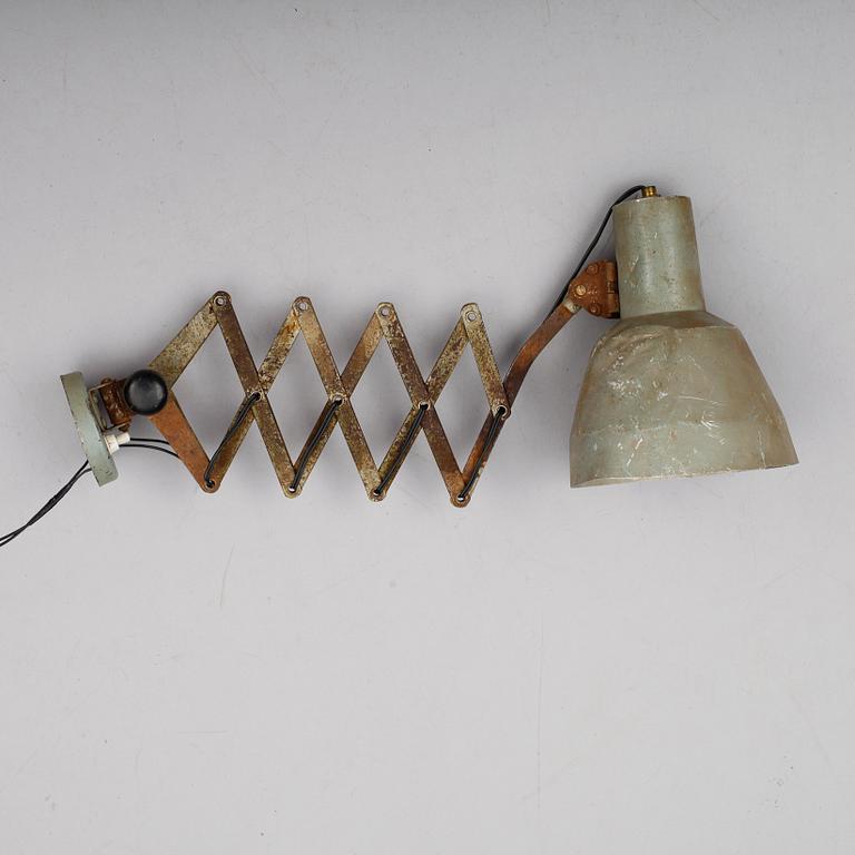 INDUSTRILAMPA, väggmodell, 1900-talets första hälft.