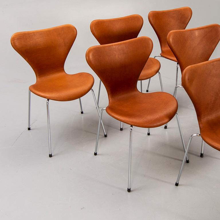 Arne Jacobsen, stolar, 6 st, "Sjuan", för Fritz Hansen, Danmark.