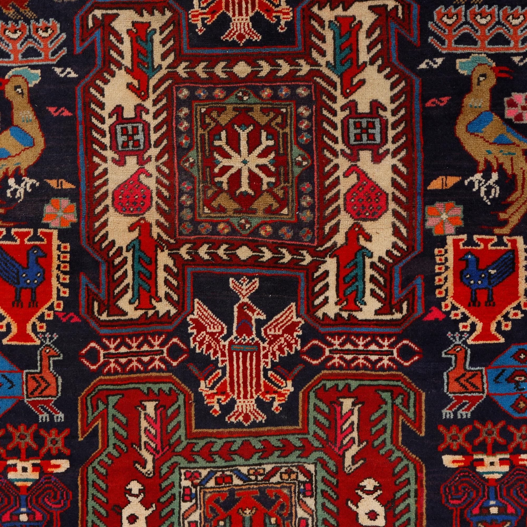 MATTA, Meshkin, 335 x 120 cm.