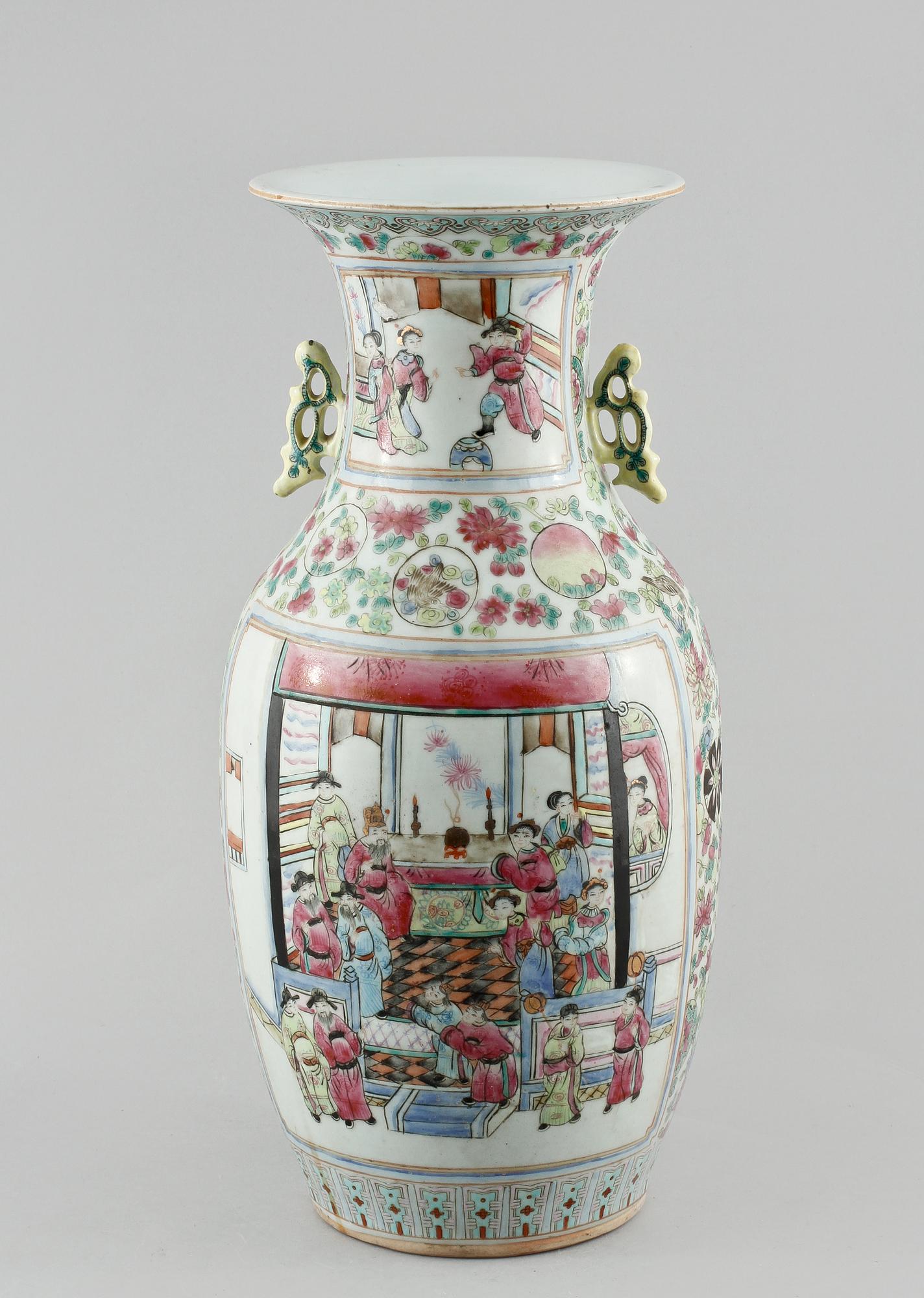 VAS, porslin, Kina, omkring sekelskiftet 1800/1900.