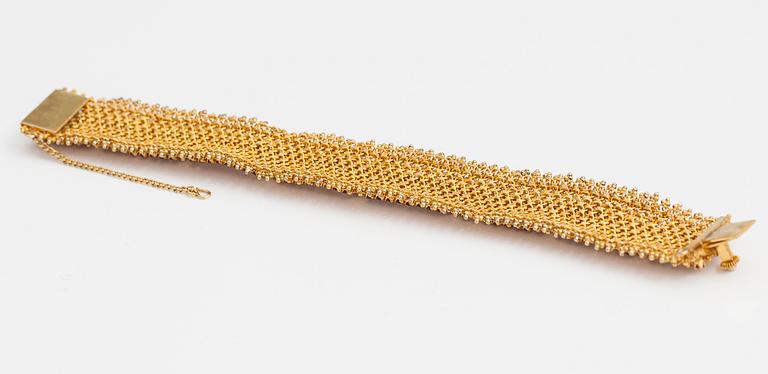 ARMBAND, 18K guld, rosa safirer ca 15.0 ct tot.