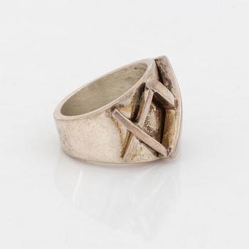 Efva Attling "Kisses".