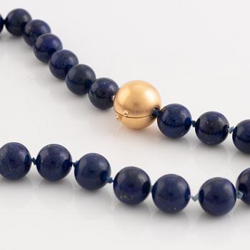 Evert Lindberg,  lapis lazuli necklace, gold clasp.