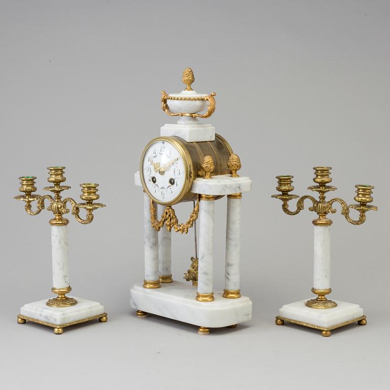 MANTLE PIECE, three parts, Louis XVI-style, France, 20th century.