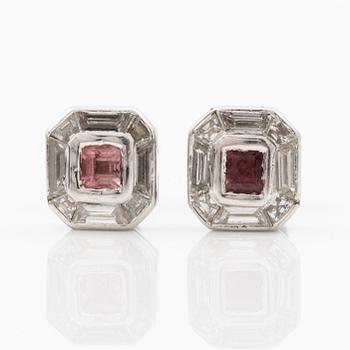 Earrings 18K white gold in octagonal shape with modified baguette-cut diamonds and pink stones.
