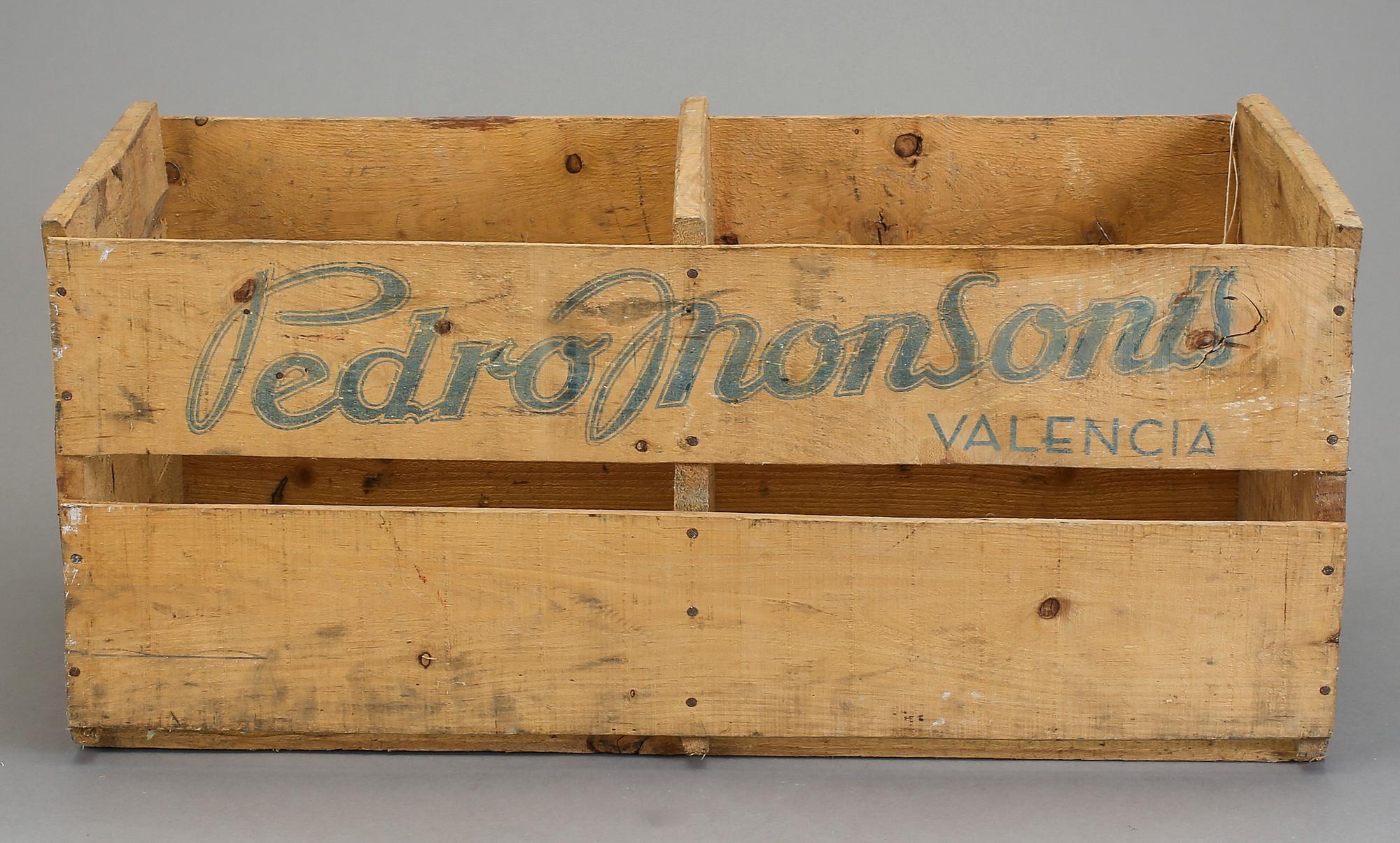 BACK, trä, "Pemon", omkring 1900-talets mitt.