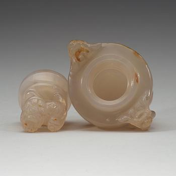 An agathe tripod nephrite censer with cover, late Qing dynasty, circa 1900.