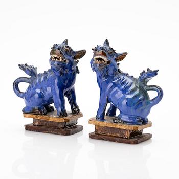 A pair of Chinese buddhist lions, Qing dynasty, 19th century.