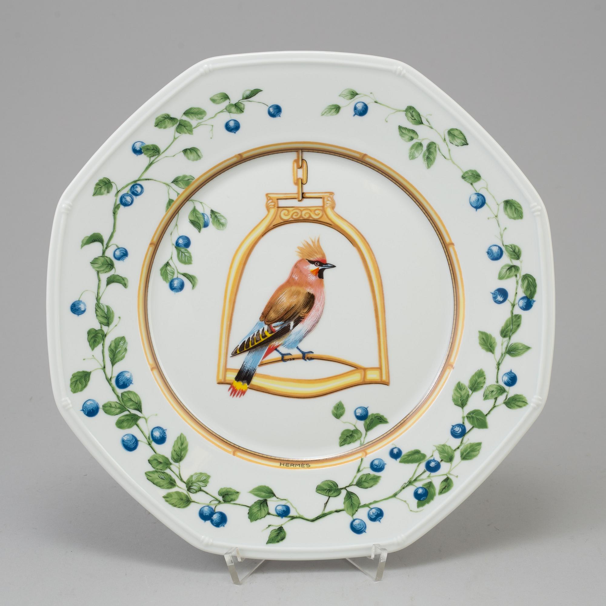 a set of 12 porcelain plates 