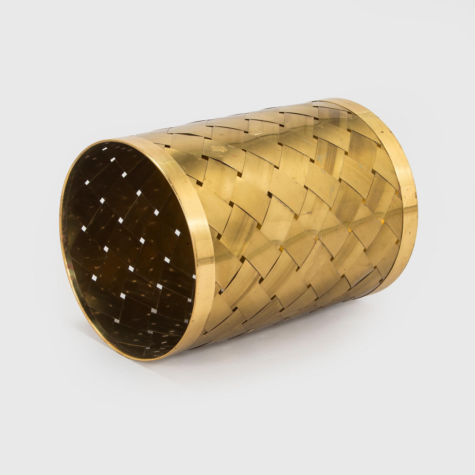 Papperskorg, 1900-talet mitt.