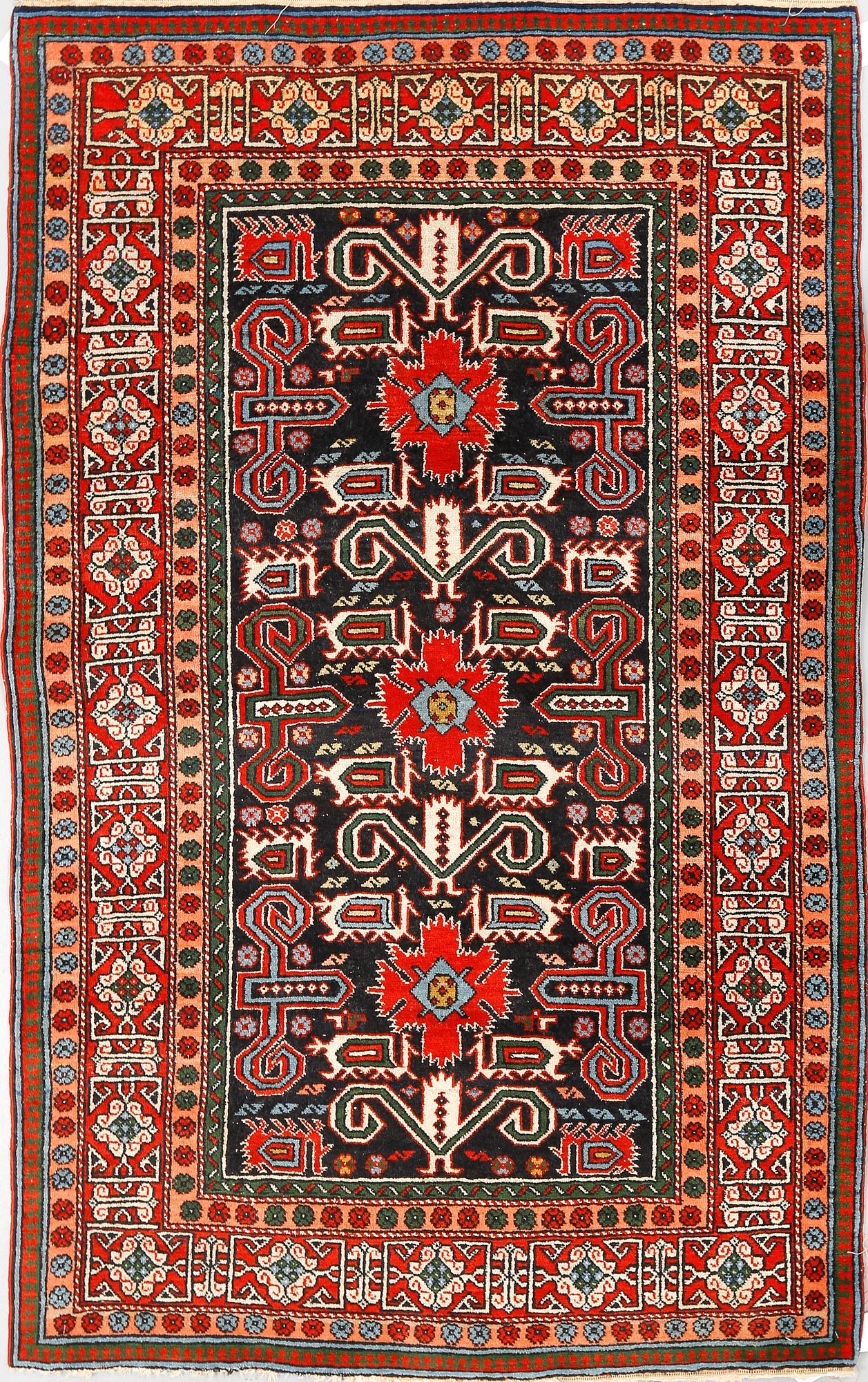 MATTA, sannolikt  Shirvan, Perpedil. Ca 170x106 cm.