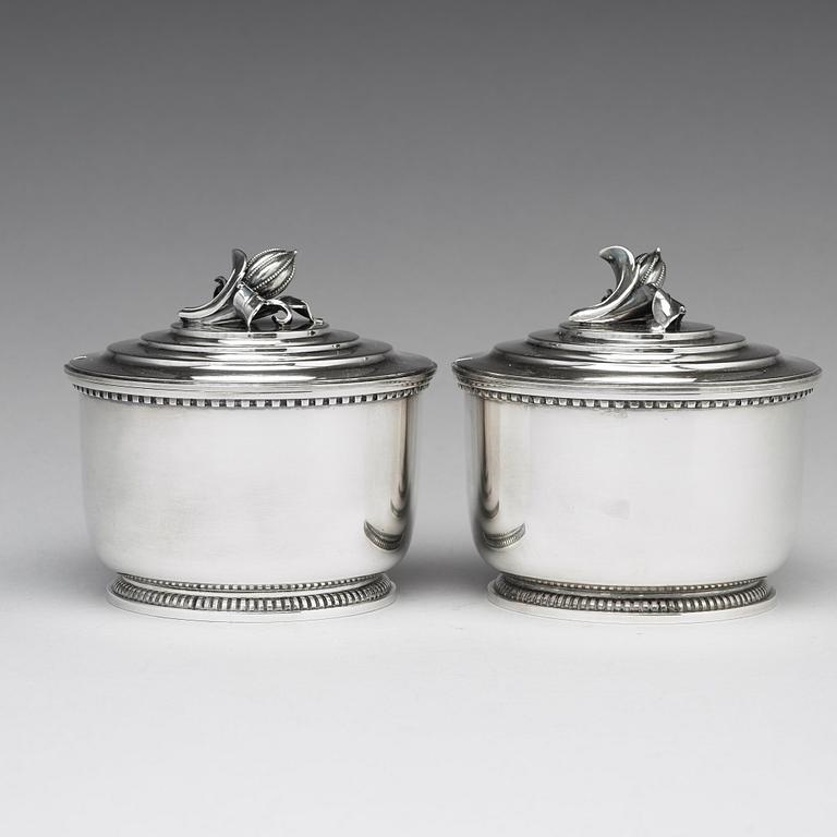 Atelier Borgila, a pair of sterling bonbonniéres, Stockholm 1945.
