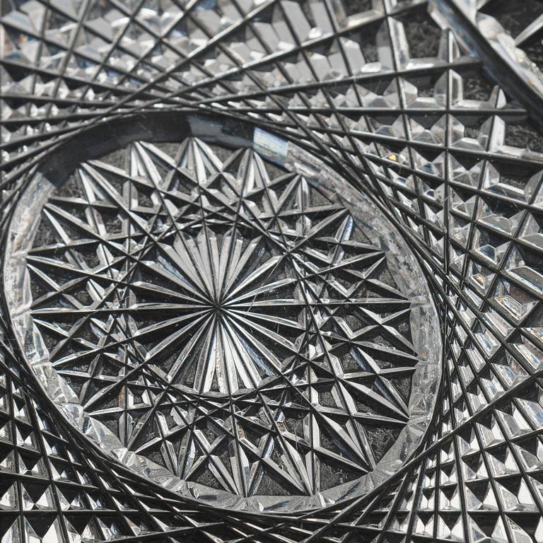 Fabergé, a silver-mounted cut glass serving dish, Imperial Warrant mark, Moscow 1908-1917.