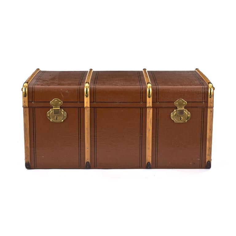 KOFFERT, 1900-talets första hälft.