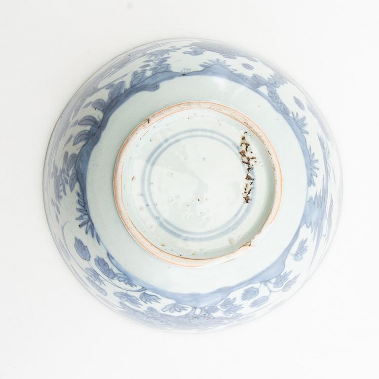 Bowl, porcelain, Qianlong (1736-95), Qing dynasty, China.