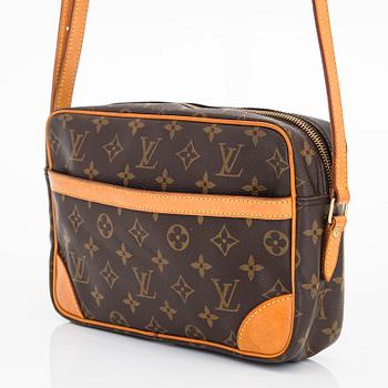 Louis Vuitton, a Monogram Canvas 'Trocadero 27' bag.