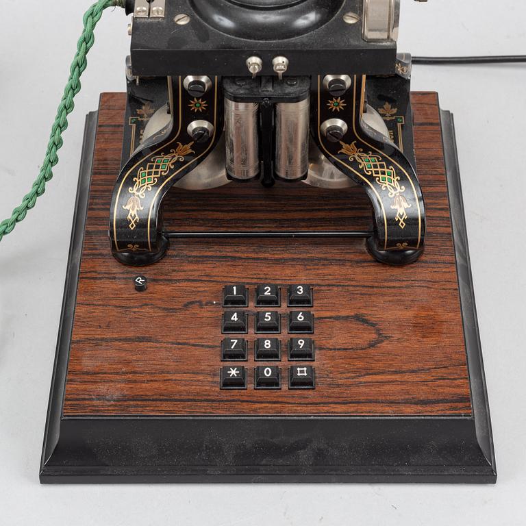A 1990s table telephone "Taxen" by LM Ericsson.