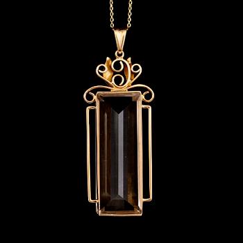 HÄNGE MED KEDJA, 18 k guld, bergkristall, svenska stämplar Stockholm 1946.