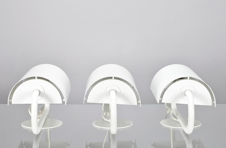 VÄGGLAMPOR, 3 st, modell "BS 912", design Ben af Schultén, Artek. Modellen formgiven 1976.