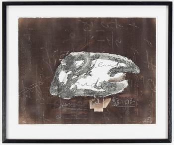 ANTONI TÀPIES, färglitografi och carborundum, utförd 1987, signerad med vit penna samt numrerad 33/75.