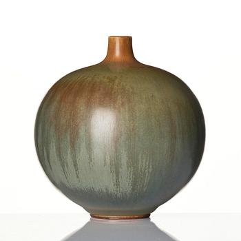 Berndt Friberg, a stoneware vase, Gustavsberg Studio, 1954.
