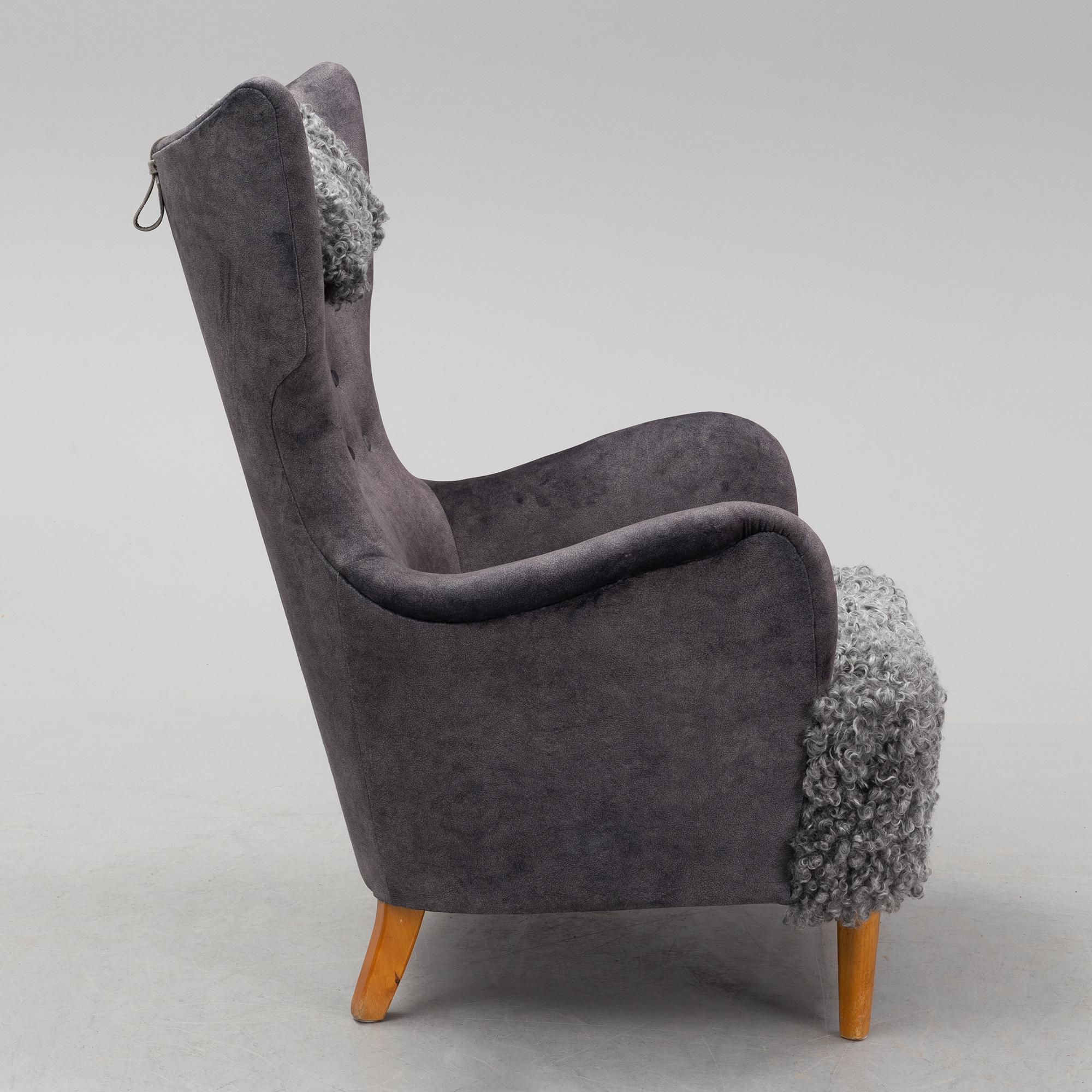 Dux, a Swedish Modern easy chair, 1940's/50's.