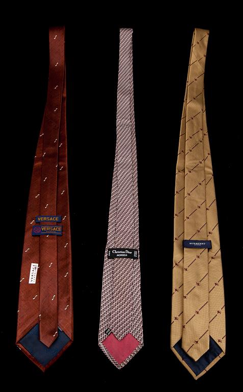 SLIPSAR, 3 stycken, Burberry, Dior samt Versace.