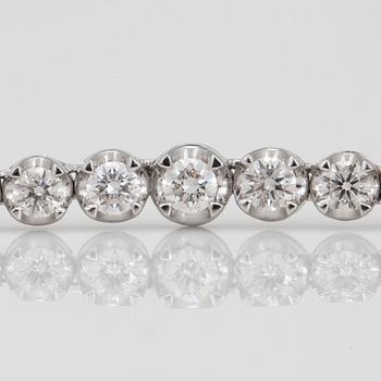 COLLIER med briljantslipade diamanter totalt ca 7,04ct enl gravyr.