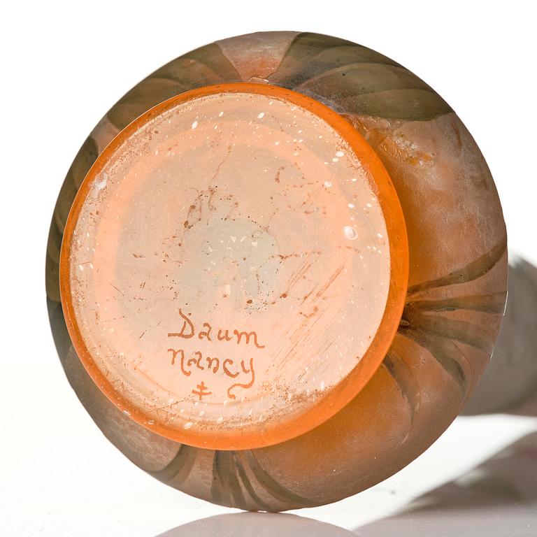 Daum Frères, a set of two Art Nouveau cameo glass vases, Nancy, France.