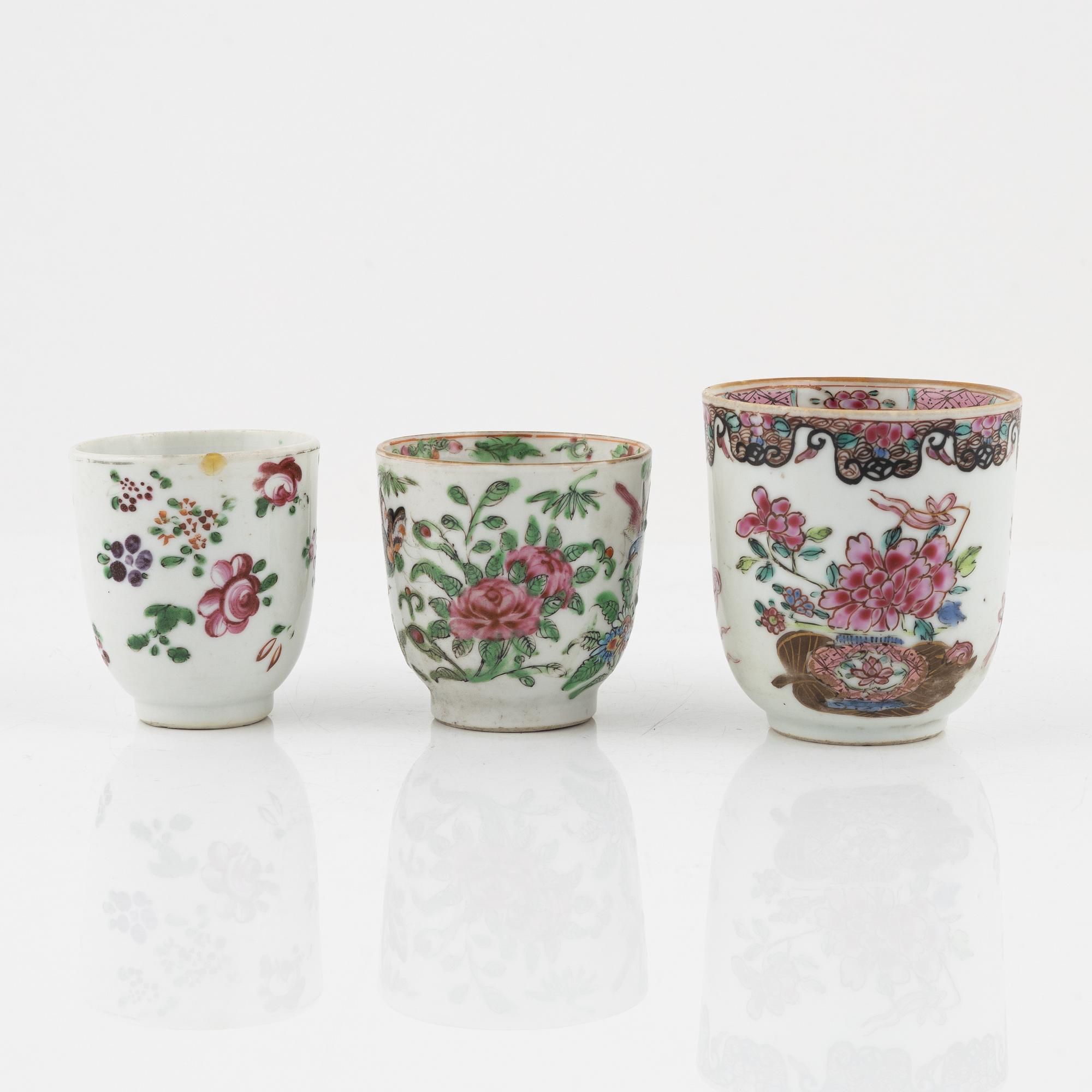 A group of thirteen porcelain pieces, China and Samson, France, 18th-20th Century.