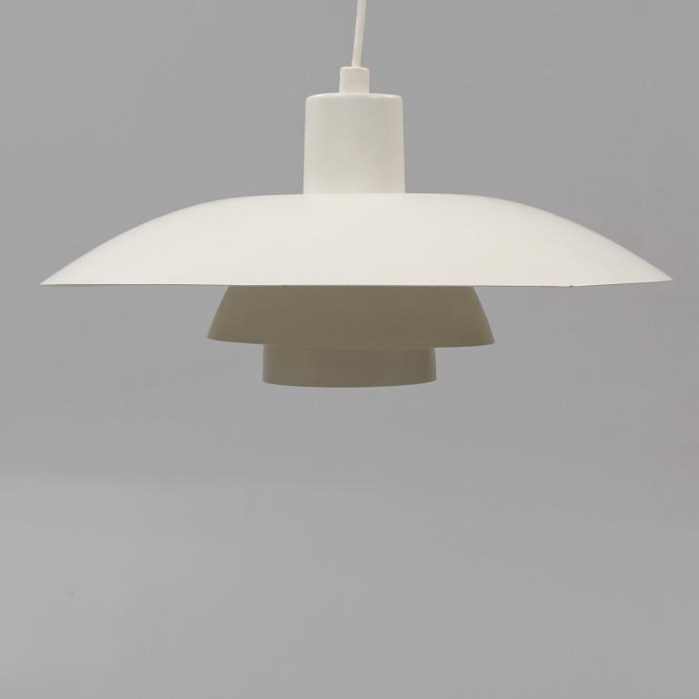 TAKLAMPA, "Ph lampa", Poul Henningsen för Louis Poulsen, Danmark, 1900-talets andra hälft, höjd ca 22 cm.