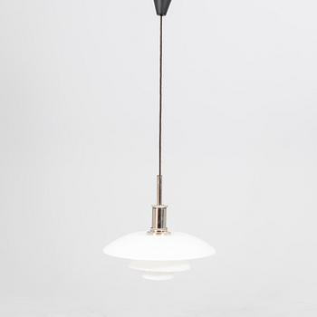 Poul Henningsen, taklampa, PH 4 1/2 för Louis Poulson, Danmark.