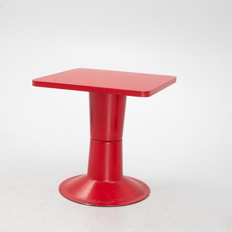 Yrjö Kukkapuro, a table and two chairs, "Saturnus", Haimi, Finland, 1970's.